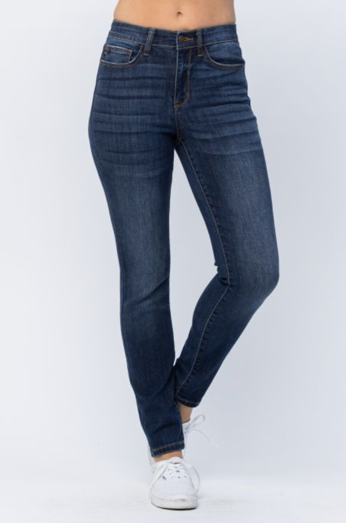 Judy Blue Dark Relaxed Fit