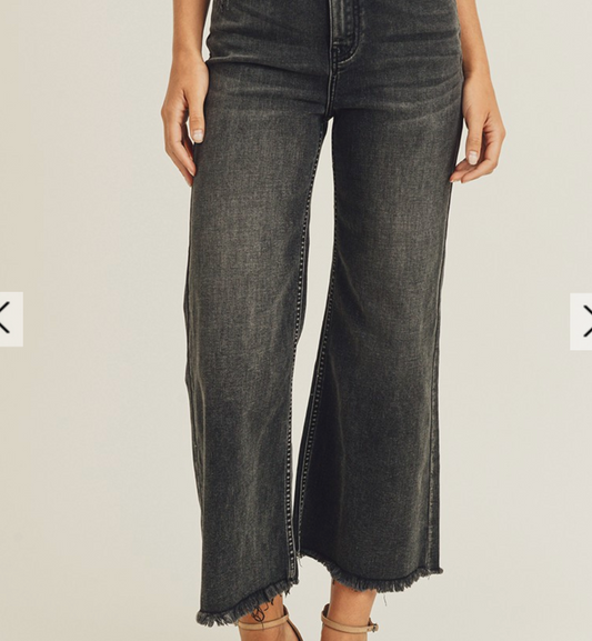 Risen Wide Leg Jeans